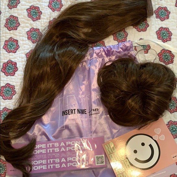 SUMMER CLEARANCE ✨✨ hair extension pony and bun